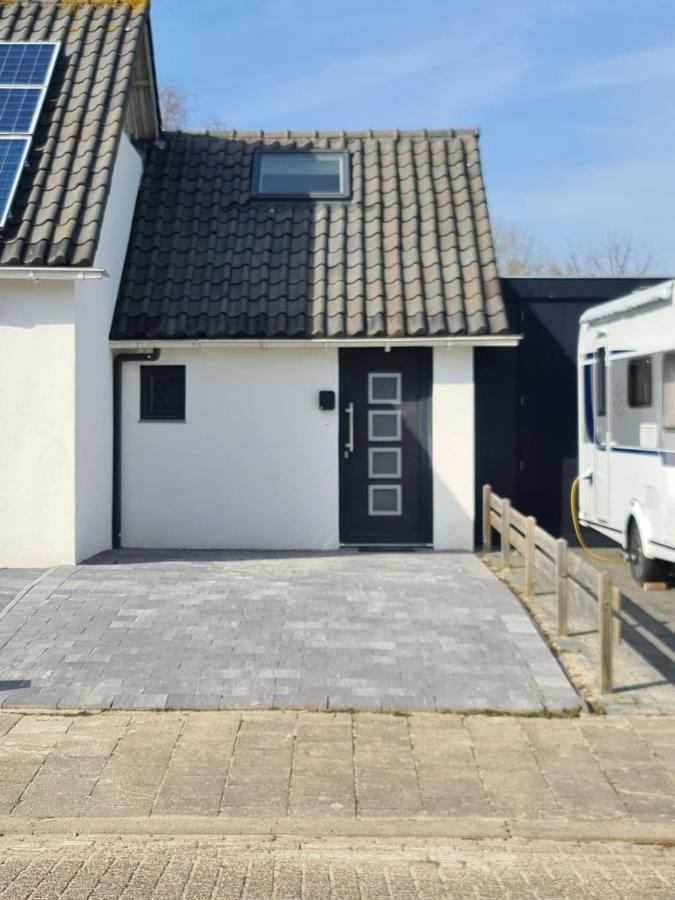 Calm Down Near The Sea Bed and Breakfast Vlissingen Eksteriør billede